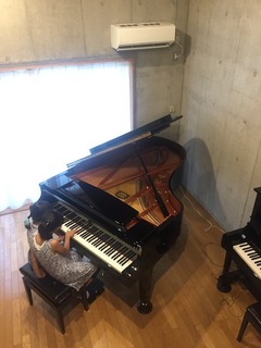 piano2.jpg